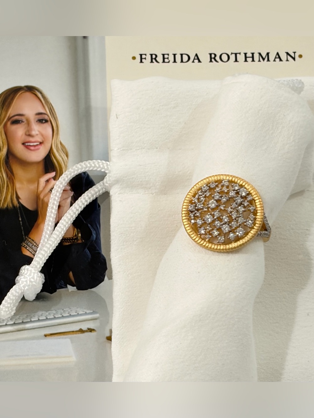 NWOT SZ 9 Freida Rothman Shining Hope Cocktail Ring